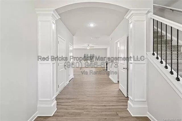 Building Photo - 4433 Cecilia Ln