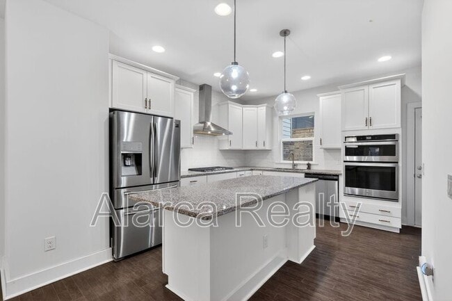 Building Photo - 2727 Grand Union Way