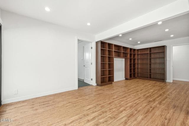 Building Photo - 1380 Rexford Ave