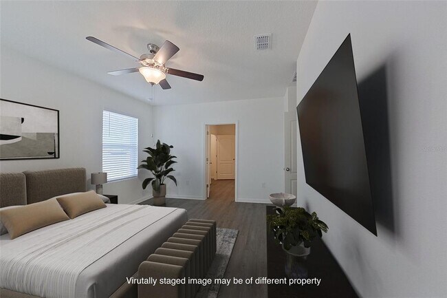 Building Photo - 8716 SW 44th Ct