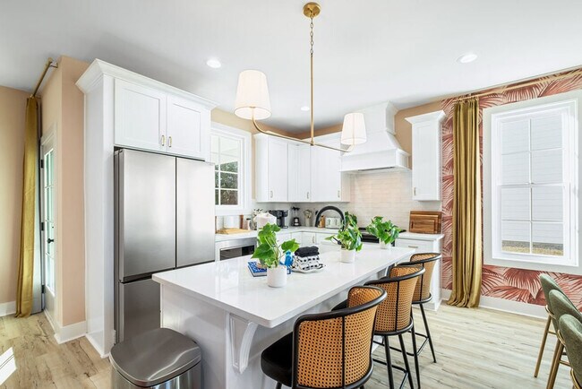 Building Photo - 19901 Charlie Claude Dr