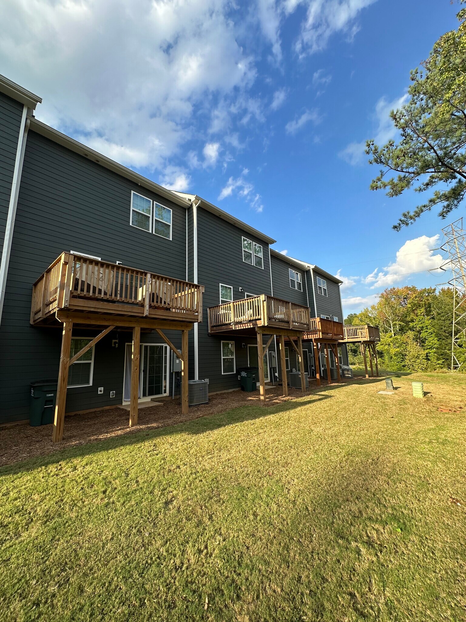 Building Photo - 4022 Edenborn Ln
