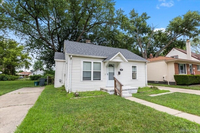 Building Photo - 125 E Brickley Ave