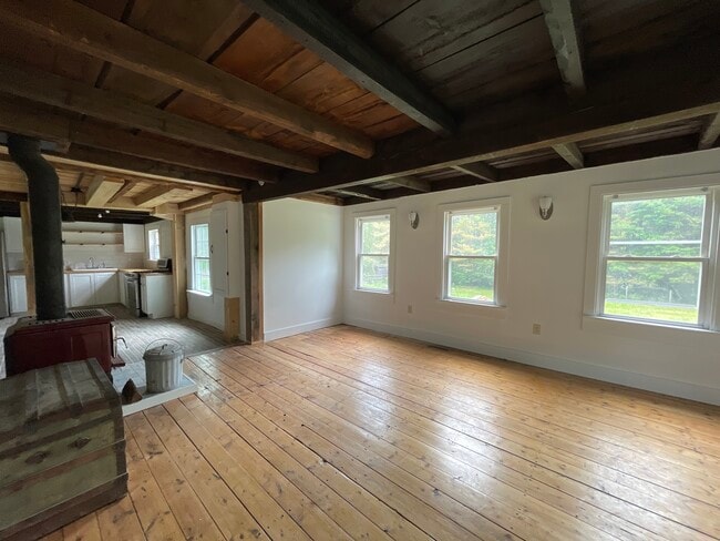 Building Photo - Buxton