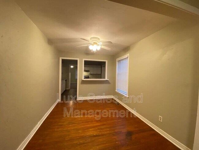 Building Photo - 1118 Idaho St