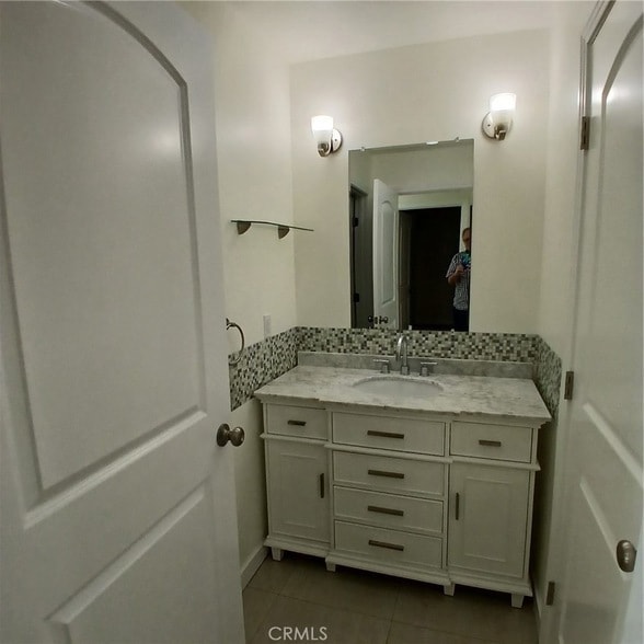 Building Photo - 16043 San Fernando Mission Blvd