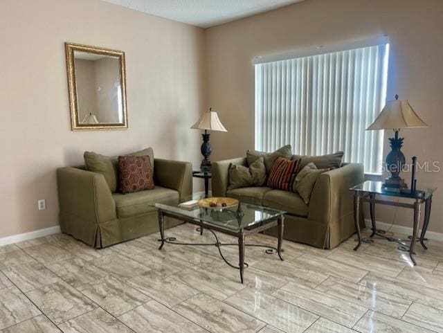 Building Photo - 439 Bloomingdale Dr