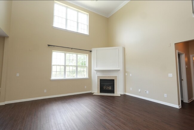 Building Photo - Charming 3-bedroom, 2-bath home