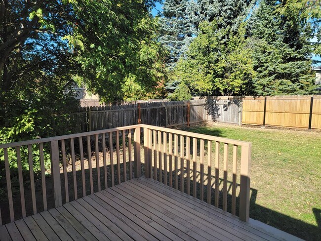 Building Photo - Great update 4-Bedroom Home On The South H...
