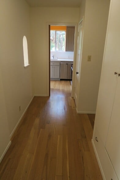 Building Photo - 5130 Manila Ave