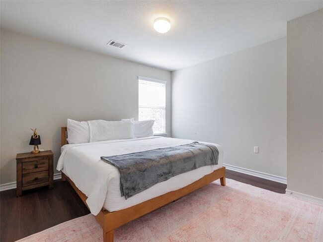 Building Photo - 1919 Rinker Ranch Dr