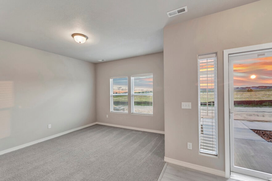 Building Photo - 7476 Johnsontown Hts