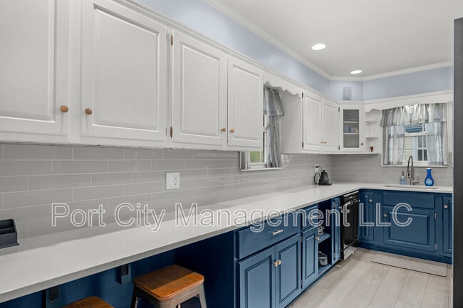 Building Photo - 808 S Beechfield Ave
