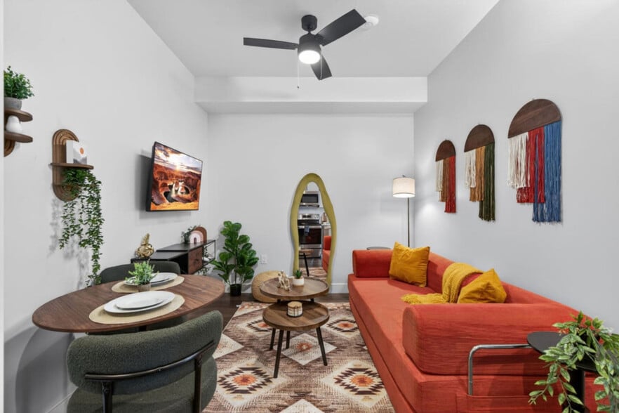 Building Photo - 4225 N 32nd Pl