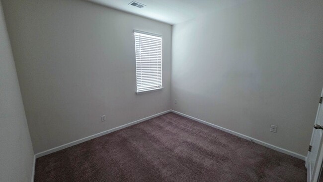 Building Photo - 3565 Bells Lk Cir