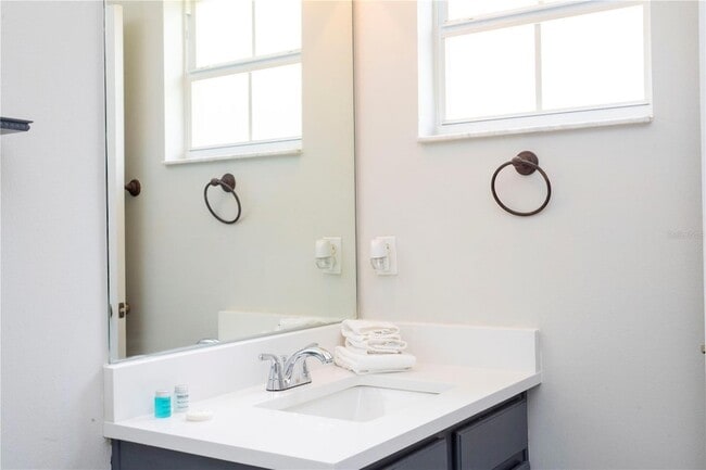 Building Photo - 8553 Crystal Cove Loop