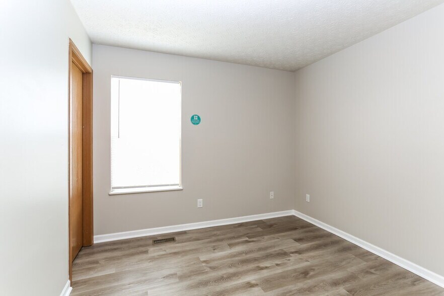 Building Photo - 6862 Spring Bloom Dr