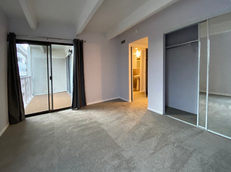 Building Photo - 777 N Washington St