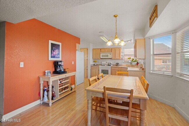 Building Photo - 12115 St Romeo Ave