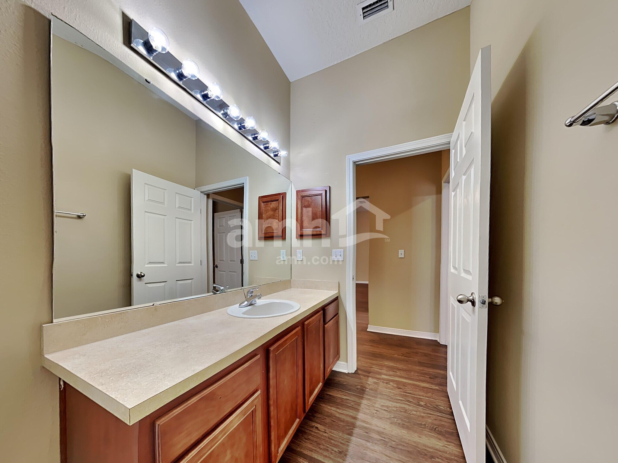 Building Photo - 2091 Cherokee Cove Trl