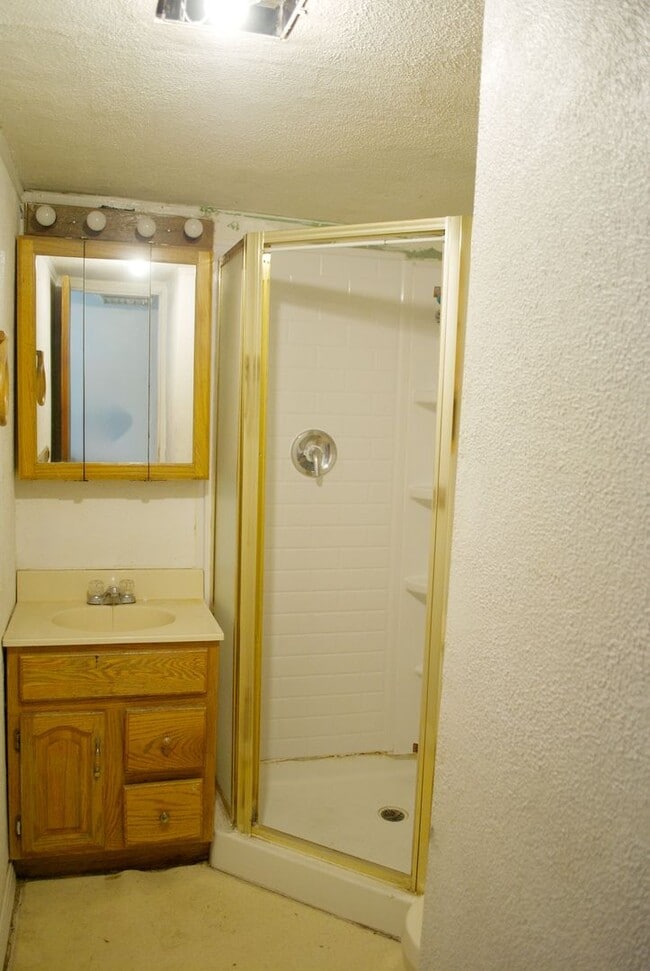 Building Photo - Cozy 2 Bed, 1 Bath Home in Idaho Falls!