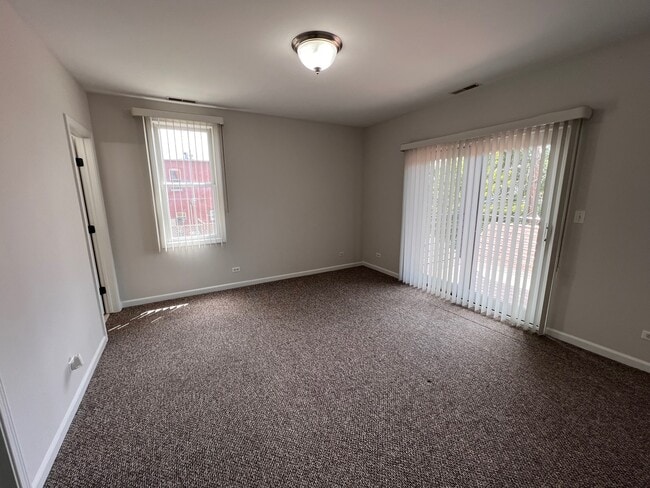 Building Photo - 218 S Hamilton Ave
