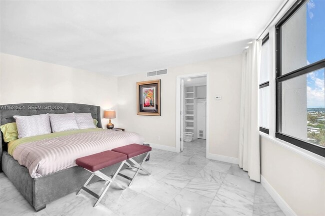 Building Photo - 2800 N Ocean Dr