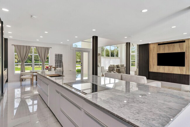 Building Photo - 7693 Steeplechase Dr