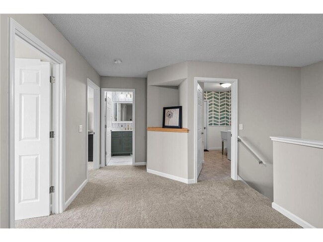 Building Photo - 2504 Country View Dr