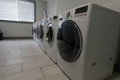 Building Photo - 124 N 31st Ave