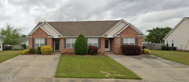 Primary Photo - 2920 Jessica Dr