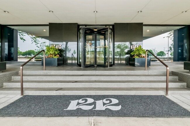 Building Photo - 1212 N Lake Shore Dr