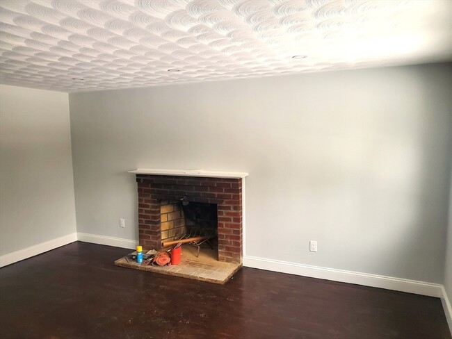 Building Photo - 41 Easy St