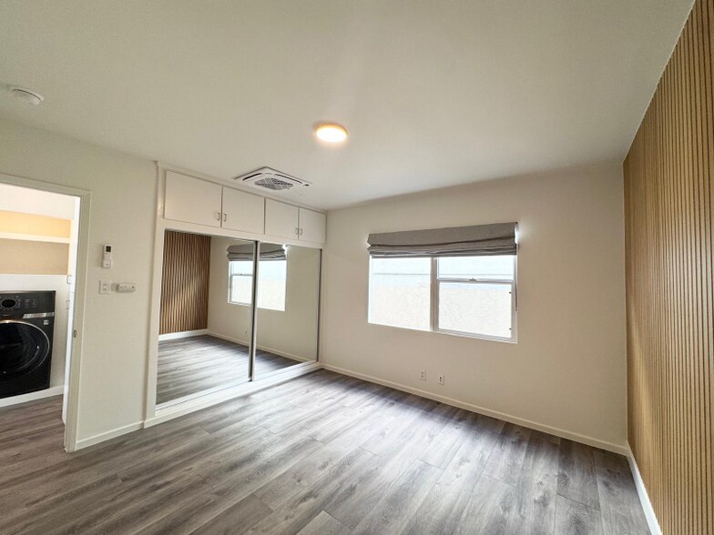 Building Photo - 1134 9th St