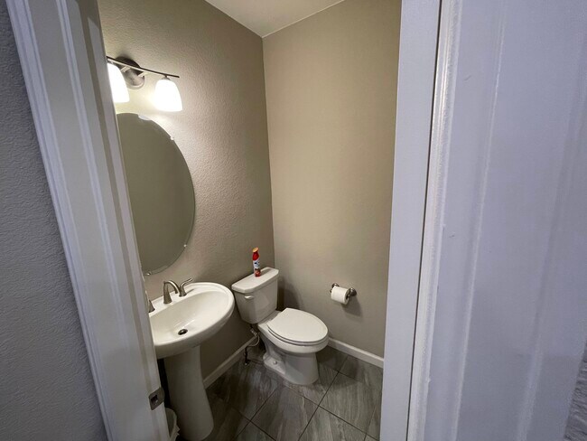 Building Photo - 1314 Promontory Crest View