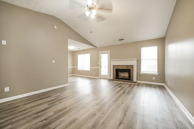 Building Photo - 1001 Maple Leaf Ridge