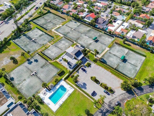 Building Photo - 1605 S US HIGHWAY 1