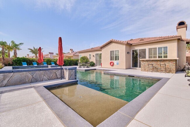 Building Photo - 43424 Bordeaux Dr