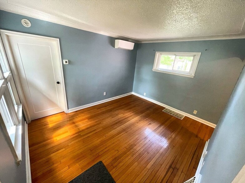 Living room - 4538 Colfax Ave N