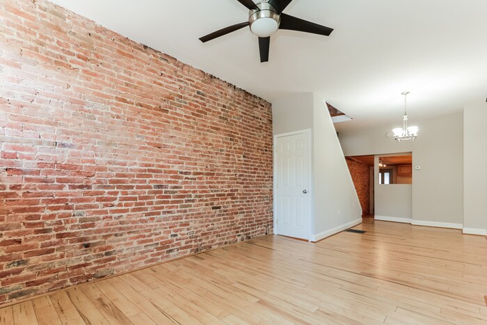 Building Photo - 1437 Decatur St