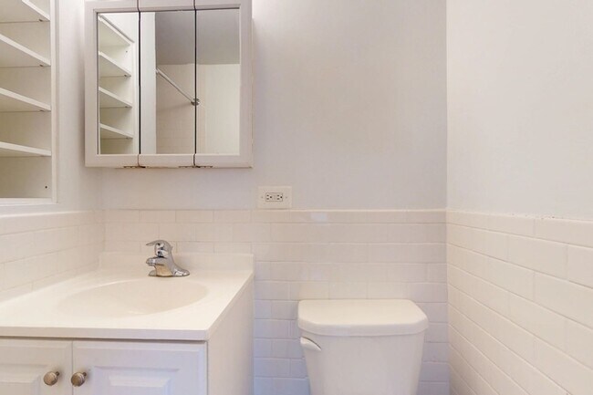 Floorplan - 5335-5345 S. Kimbark Avenue
