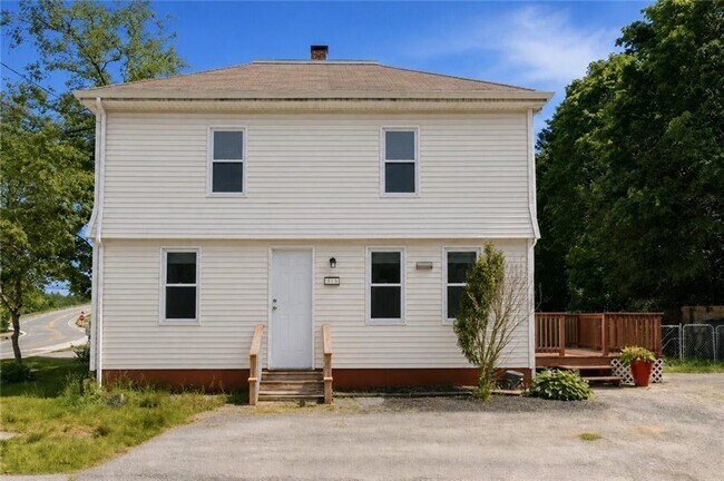 Building Photo - 515 Davisville Rd