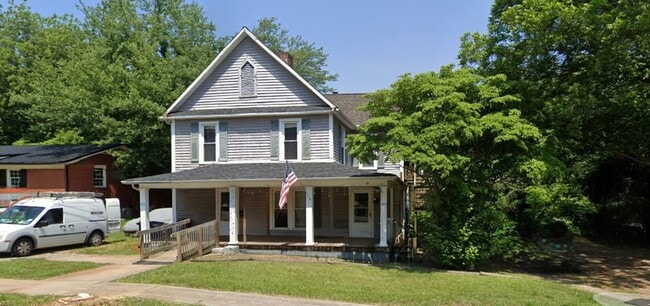 Primary Photo - Statesville Downtown - 1BD / 1BA