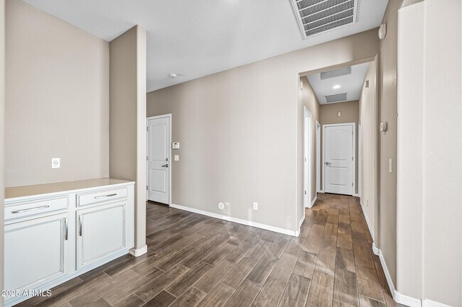 Building Photo - 2373 Farrier Way