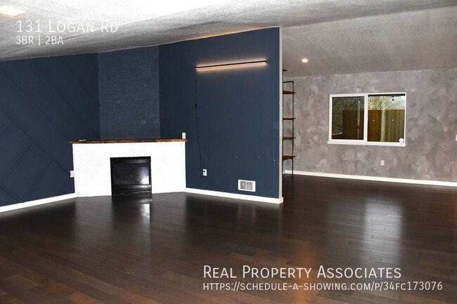 Building Photo - 131 Logan Rd