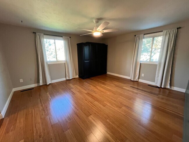 Building Photo - Beautiful Home in West Fort Collins