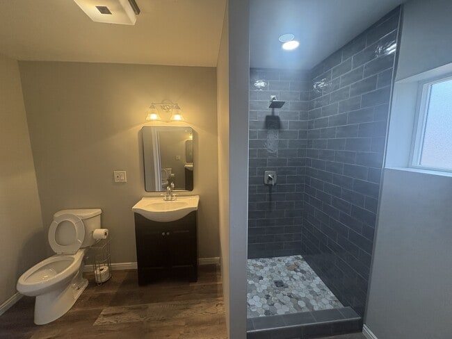 Building Photo - 325 W 100 N