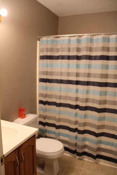 Building Photo - 130 N Mill St