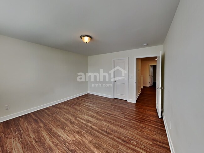 Building Photo - 4400 Erabele Dr