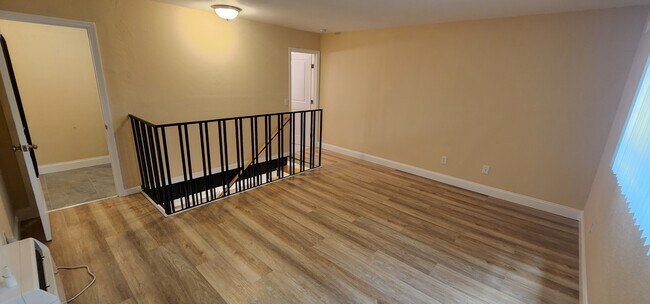 Building Photo - 7206 Cypress Dr